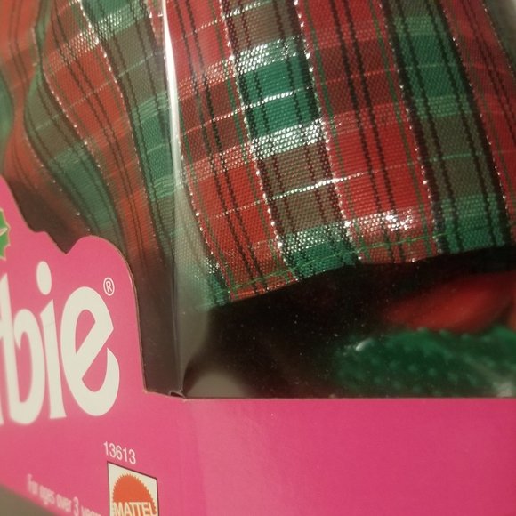 NIB NWOT 1994 Winter's Eve Barbie, w hair still in bun! - Picture 8 of 9
